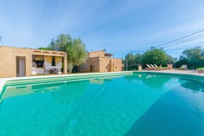 Holiday Home Swimming Pool