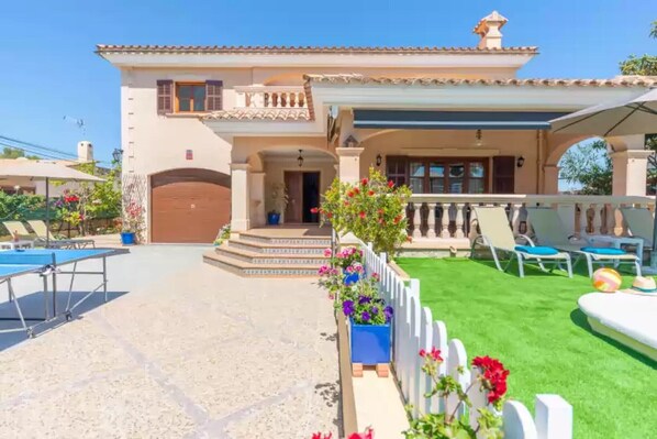 Holiday Home Exterior [summer]