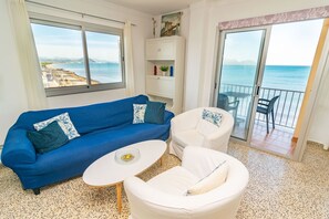 Außenseite Ferienhaus [Sommer]