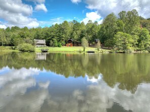 Crystal clear waters of Lake Buckhorn