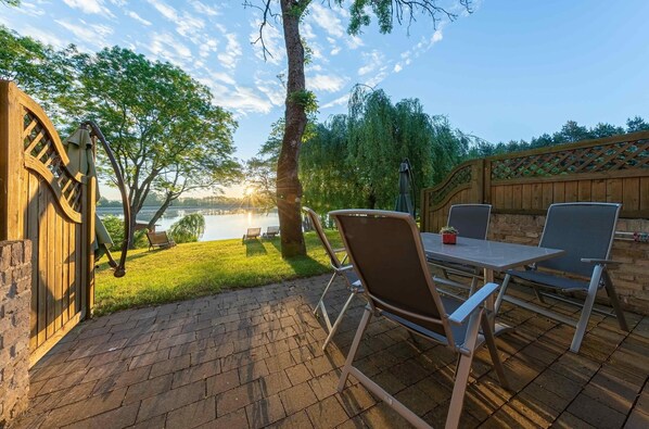 Ferienwohnung Stockente Terasse mit Seeblick