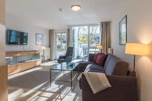 Ferienwohnung Ostseeanker in Zingst Blick in den offenen Wohnbereich