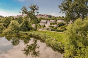 Ferienwohnung Lakeside House Drohnenaufnahme vom Haus und der Umgebung