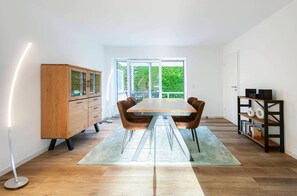 Ferienwohnung Lakeside House Esszimmer