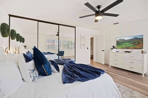 Bedroom 2 with Cal-King bed, Smart TV, and ensuite