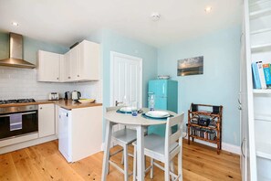 Fully Equipped Kitchen with a Table For 2!