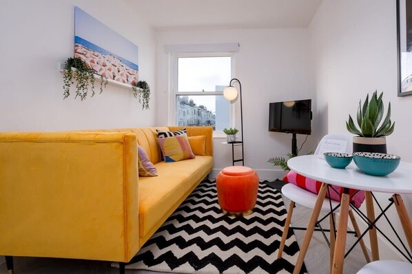 Good Vibes at Buckingham, Brighton and Hove - Host & Stay