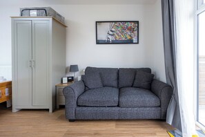 Downland Studio, Brighton and Hove - Host & Stay