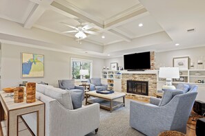 18 Willow Oak | Living Area - 18 Willow Oak | Living Area
