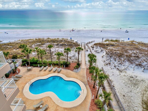 Incredible balcony view from Destin Towers 73!!