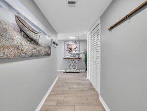 Entryway - Welcome to Destin Towers 73!!