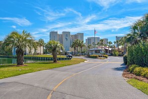 Shoreline Towers on Holiday Isle in Destin