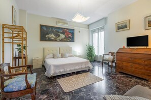 Autumn, Bedroom, Spring, Summer