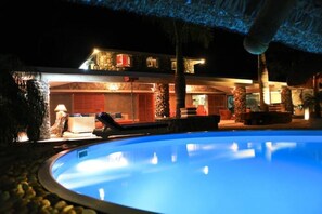 Pool2
