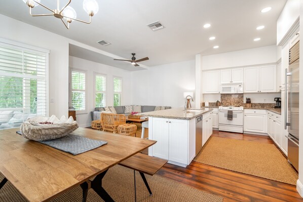 Spacious Open-Concept Living and Dining