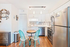 17-920 W Lagoon Ave B103 17