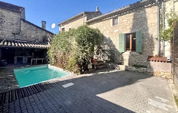 pool