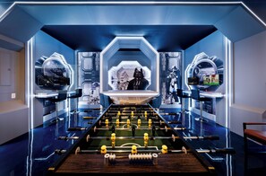 Fan of Star Wars? At our Star Wars game room you'll get to immerse yourself in galactic adventures.