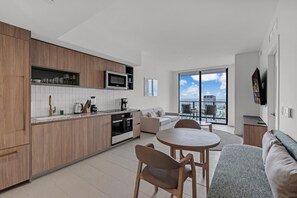 1-BR Downtown Miami Getaway on the 24th floor (7343)