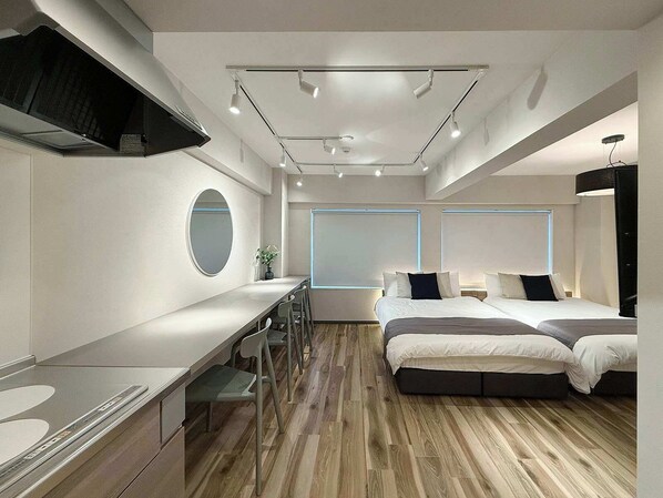 2 double size bed good for 4 people