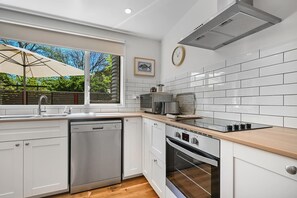 Kitchen + Coffee Machine 