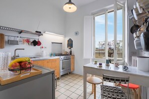 Autumn, Kitchen, Spring, Summer