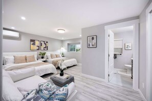 Here is the 1 bedroom with 2 queen size beds