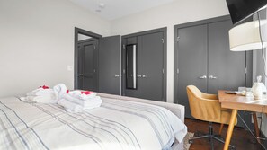 Queen bedroom