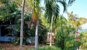View of the garden, private entrance and exterior of the home.