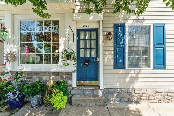 A charming flower shop downstairs offers exotic, beautiful plants to explore!