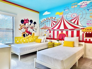 Circus charm and magic for Mickey and Minnie's room