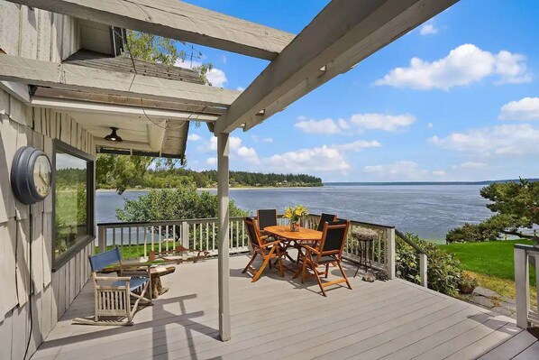 The beautiful Salish Sea steps from the deck!