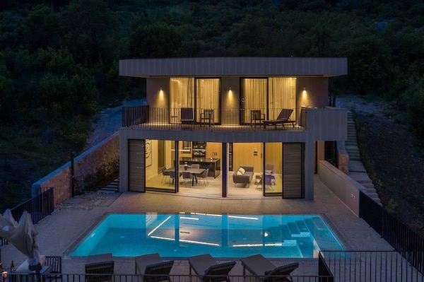 Modern Five-star 3-bedroom Villa For 6+2, With Pool - Dubrovnik