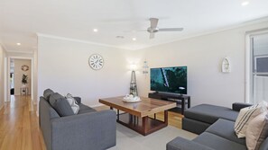 Coastal Bungalow | Living Room