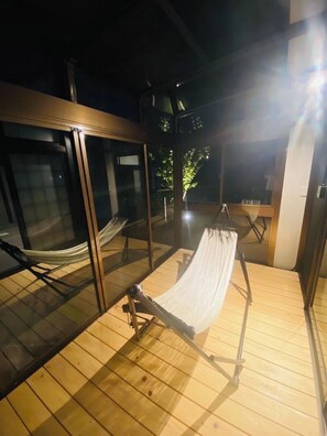 Hammock space