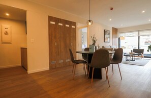 Modern deco