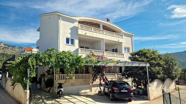Extérieur