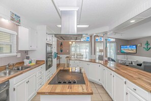 Large Kitchen