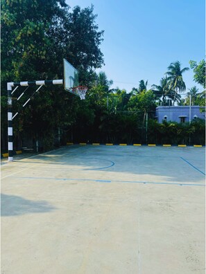 Sport court
