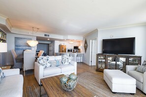 3 Silver Shells St. Maarten 702 - Living Area