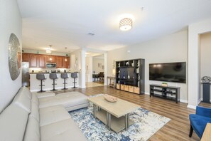 Living/Kitchen