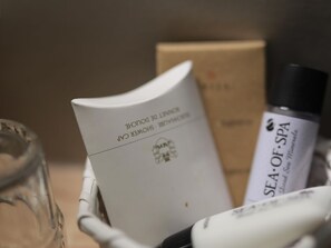 Équipements de salle de bain