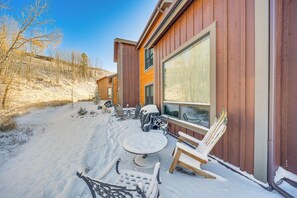 Patio | Gas Grill | Outdoor Dining | 2-Story Townhome