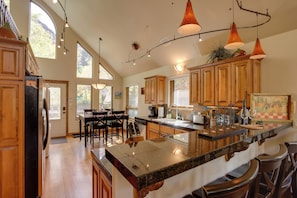 Kitchen | Forced Air Heating | Single-Story Unit