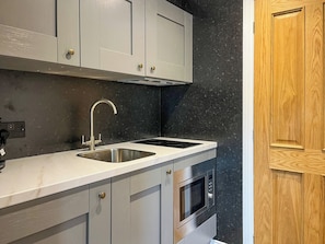 Kitchen | Studio on The Green - The Green, Chinley