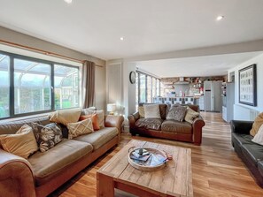 Open plan living space | Mews Cottage, Trowbridge