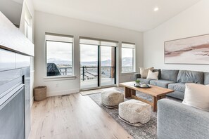 Living Room | Free WiFi | Smart TV | Gas Fireplace | 1st Floor