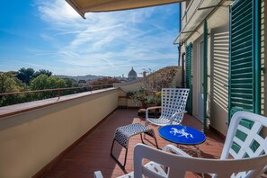 Autumn, Balcony / Terrace / Patio, Spring, Summer