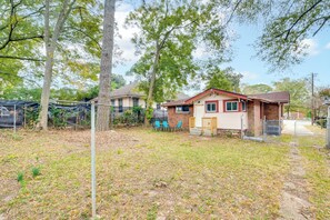 Fenced Yard | Outdoor Furniture | Covered Porch