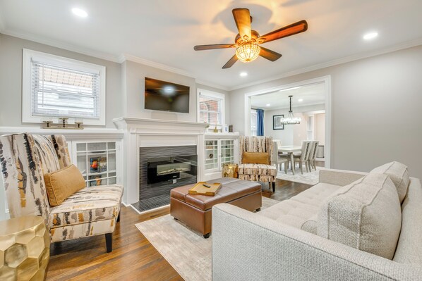 Atlanta Vacation Rental | 3BR | 2BA | 1,500 Sq Ft | 5 Steps Required